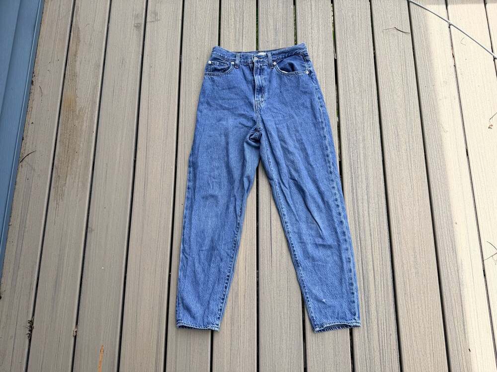 Levi's Premium High Loose Taper Jeans Women's Size 27 Blue Medium Wash